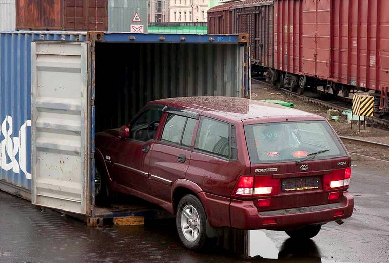 Стоимость отправки жд сеткой машины из Ленинградской 107 в Кондратенко 2